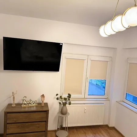 Beautiful Apt With Two Bedrooms Bucharest Exterior photo