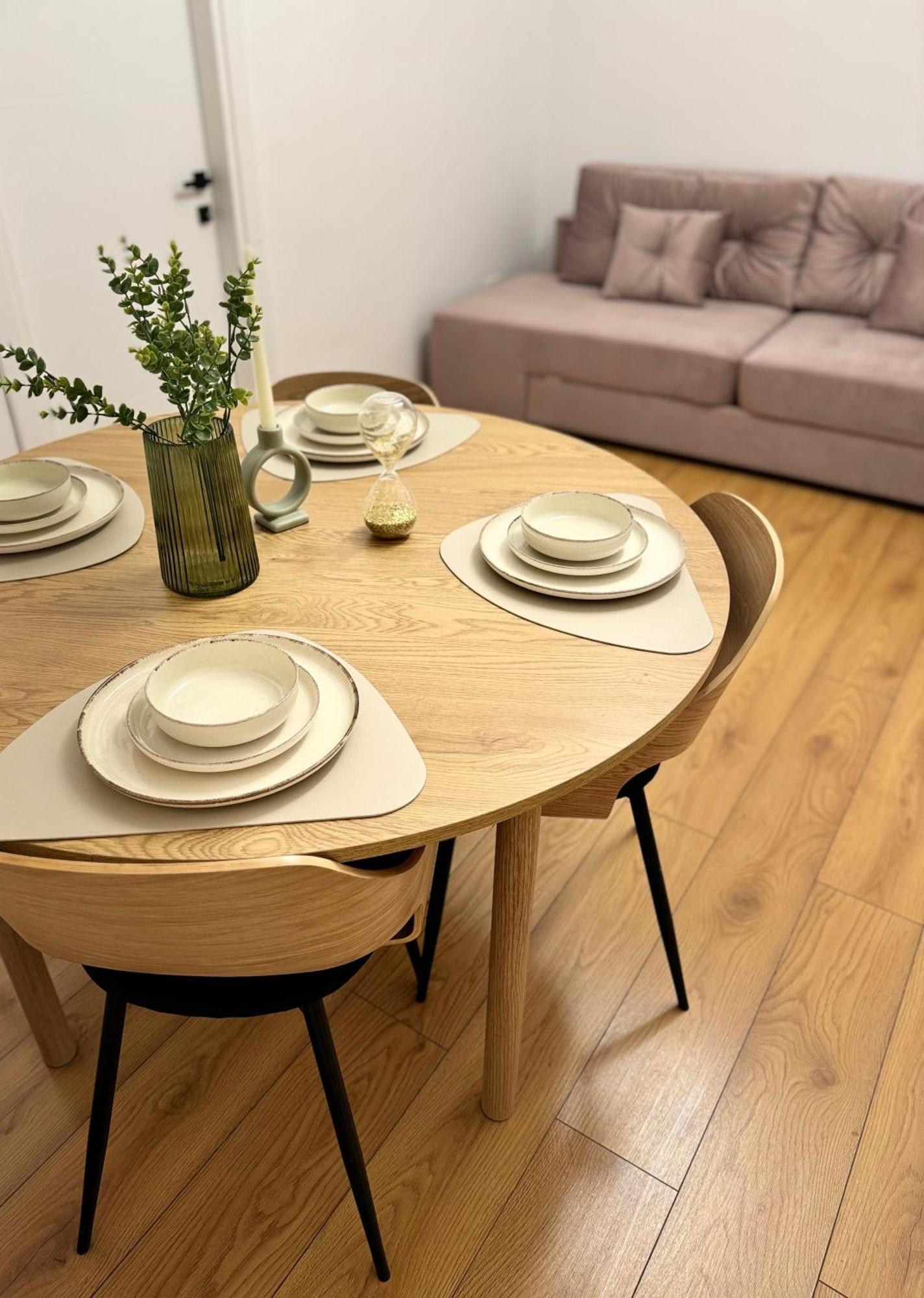Beautiful With Two Bedrooms דירה